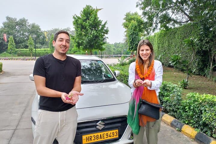 Full-Day Private Udaipur Sightseeing: City Palace, Lakes & Temples photo 2