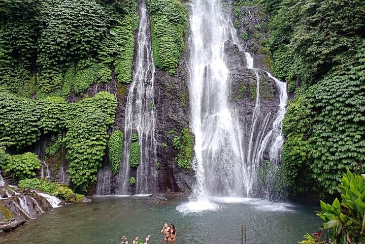 Northwest Bali Highlights: Banyumala, Handara Gate & Ulun Danu Day Tour photo 6