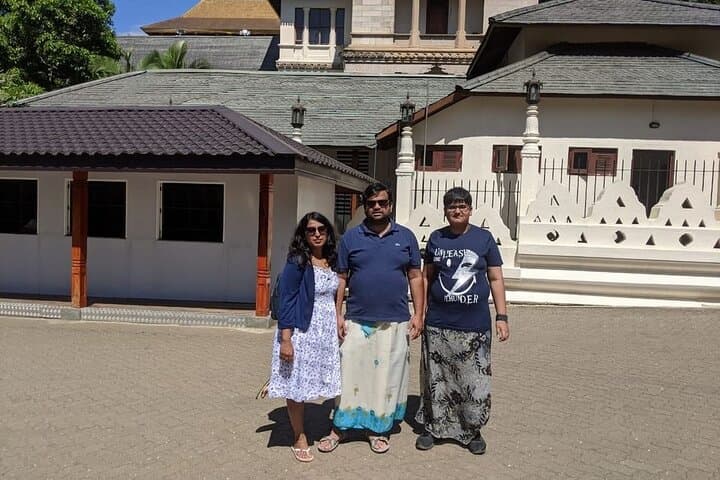 Colombo to Kandy Private Transfer with Pinnawala & Tea-Factory Stops photo 3