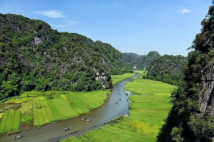 Ninh Binh Day Trip: Hoa Lu, Tam Coc Boat Ride & Mua Cave Viewpoint photo 6