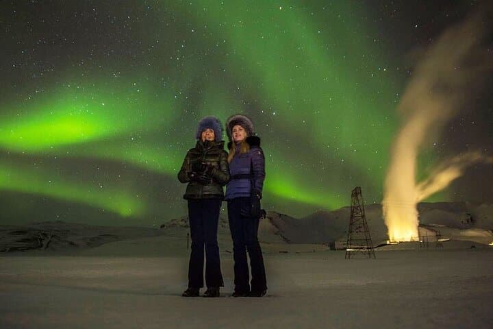 Private Northern Lights Chase from Reykjavík — 4‑Hour Luxury Aurora Tour photo 1
