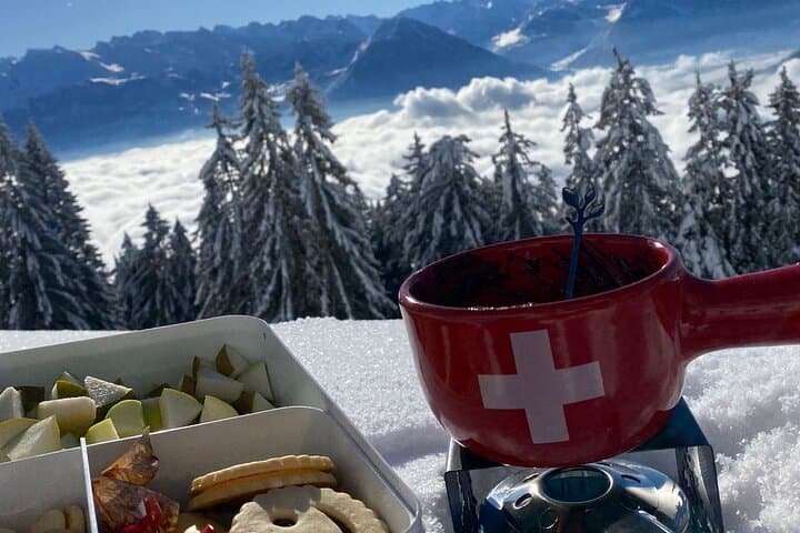 Rigi Chocolate Fondue Picnic at Sunset — Vitznau Mountain Experience photo 2