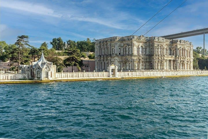Cross Continents in One Day: Istanbul Europe & Asia Full-Day Tour photo 4