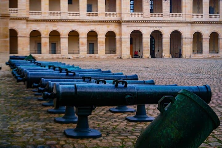 Les Invalides: Napoleon’s Tomb and Army Museum Small-Group Tour photo 6