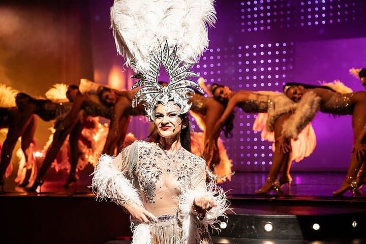 Prague Czech Cabaret Show — High-Energy Cabaret, Circus & Song photo 5