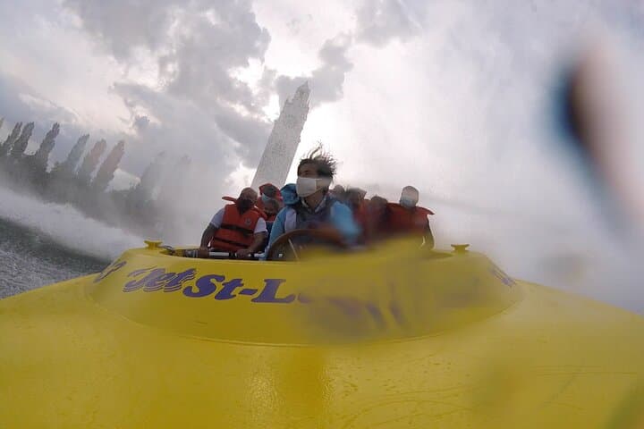Jet Boat Thrill on the St. Lawrence: Old Port Speed Boating in Montreal photo 6