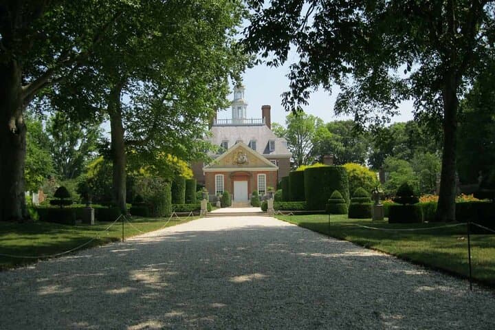 Private Colonial Williamsburg Walking Tour — 2-Hour Guided Historic Stroll photo 5