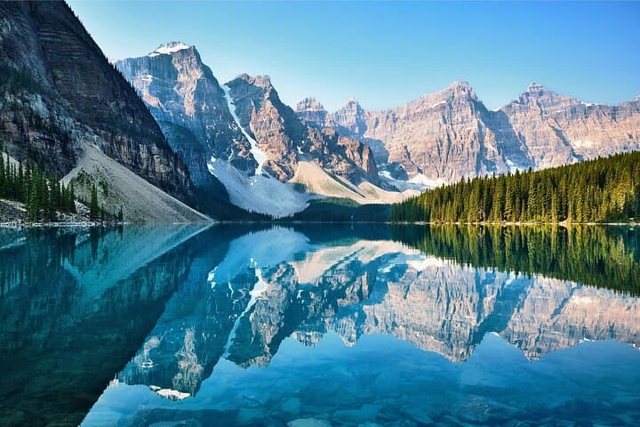 Moraine Lake & Lake Louise Half-Day Tour — Guided Views of Banff’s Turquoise Lakes photo 4