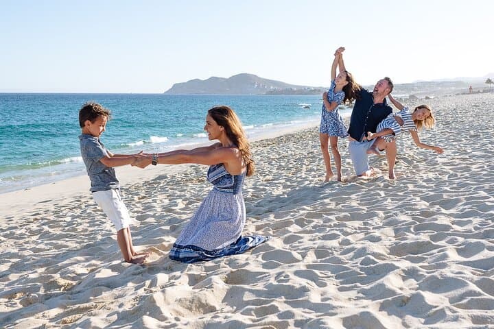 Los Cabos Beach Photo Session with Farid Novelo — 45-Minute Professional Shoot