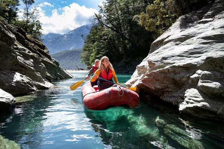 Dart River Funyak: Queenstown Jet Boat and Canoe Adventure in Mount Aspiring