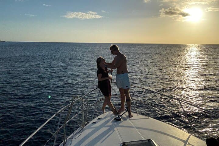 Private Romantic Yacht Cruise in Kralendijk — 2-Hour Prosecco Experience photo 3