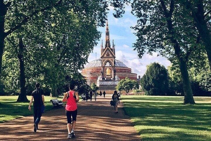 Iconic Private London Running Tour: 10 km Guided Route Through Royal Parks & Historic Sights photo 2