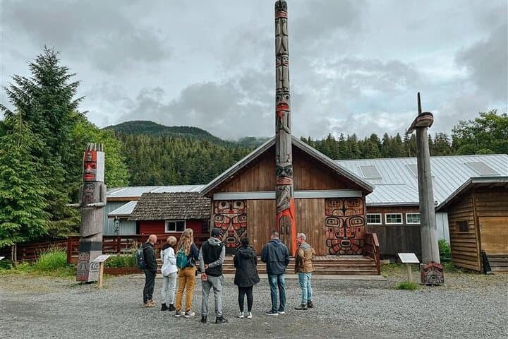 Exploring Ketchikan's Rainforest Sanctuary and Totem Park: An Immersive Alaska Wildlife Walk