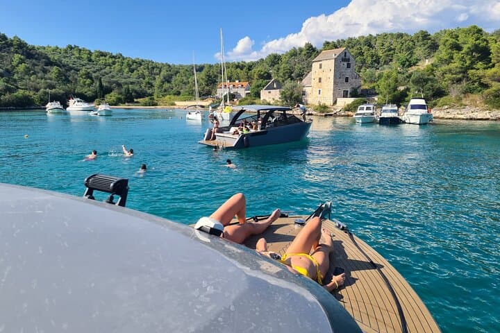 Private Blue Cave & 5 Islands Speedboat Tour from Split — VIP Day Trip