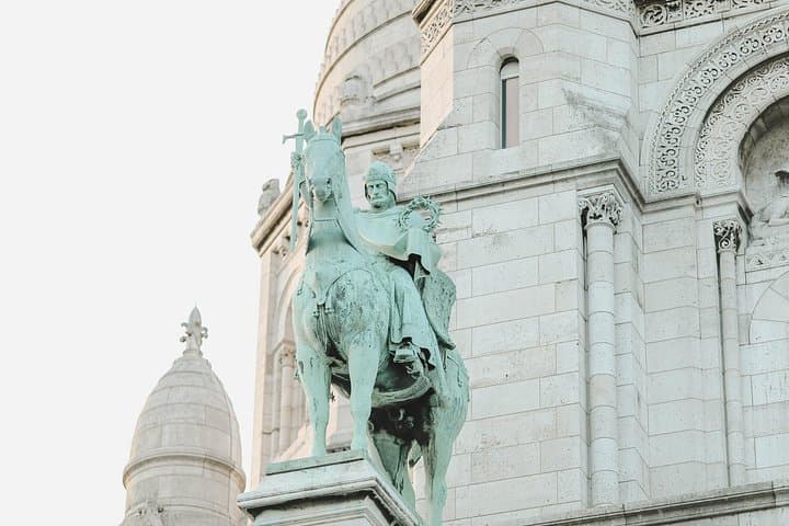 Montmartre Walking Tour & Sacre Coeur — Semi‑Private Hilltop Art Walk photo 3