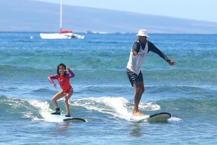 Private Surf Lessons in Lahaina — 2-Hour Goofy Foot Surf School Experience
