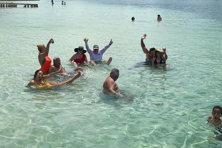 Private Half-Day Grand Cayman Boat Tour — Stingray City, Starfish Beach & Snorkel photo 4