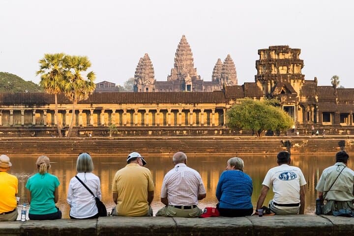 Full-Day Angkor Wat Small-Group Tour with Japanese Guide — Siem Reap Temples & Sunset photo 6