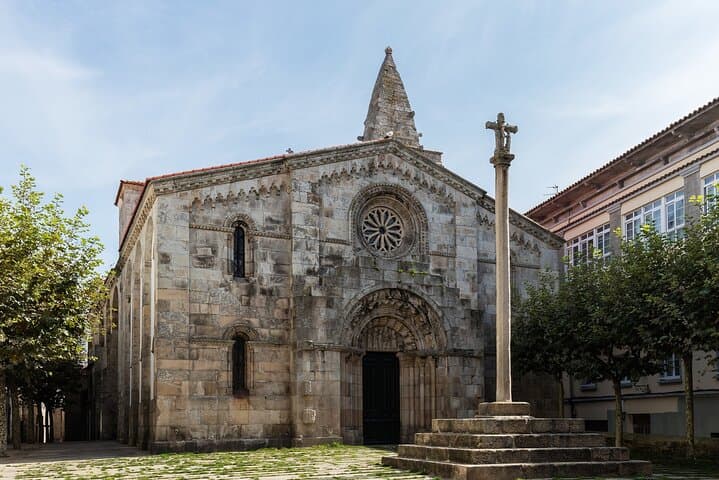 Explore A Coruña: Self-Guided Scavenger Hunt & City Sights Walking Tour photo 4