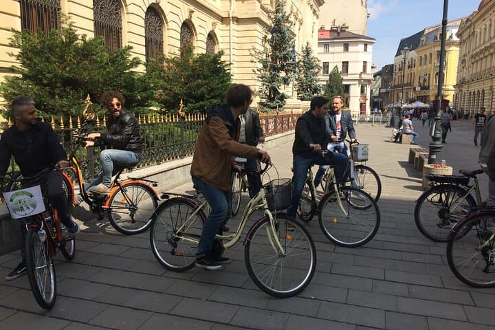 Explore Bucharest by Bike: Full-Day Rentals & E‑Bike Options photo 3