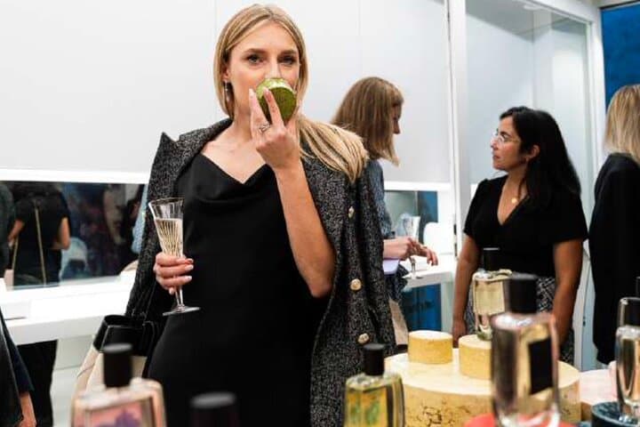 Half-Day Paris Walking Tour and L'Atelier Parfum Experience