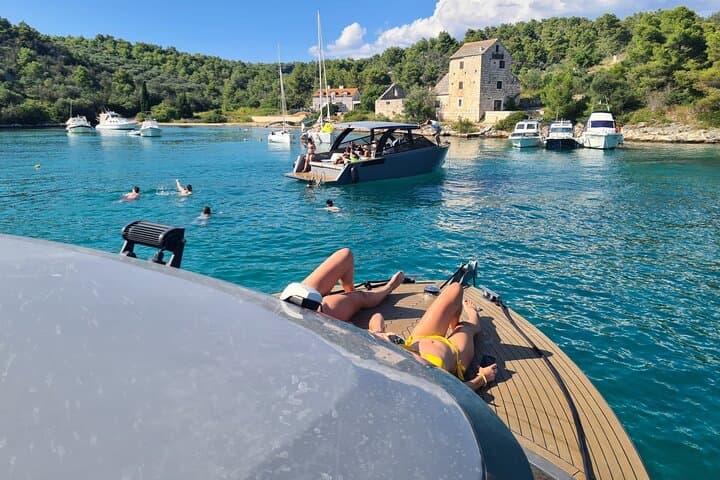 Private VIP Blue Lagoon & 3-Island Boat Tour from Split photo 5