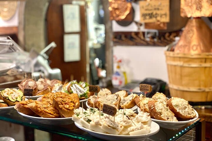 Rialto Market Food and Wine Lunchtime Tour — Venice Culinary Walking Tour photo 4