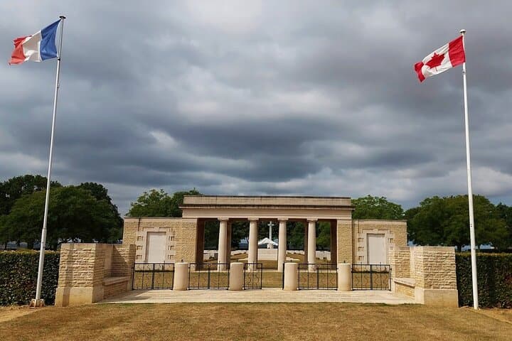 D-Day Private Tour: Juno Beach & Canadian War Sites from Le Havre