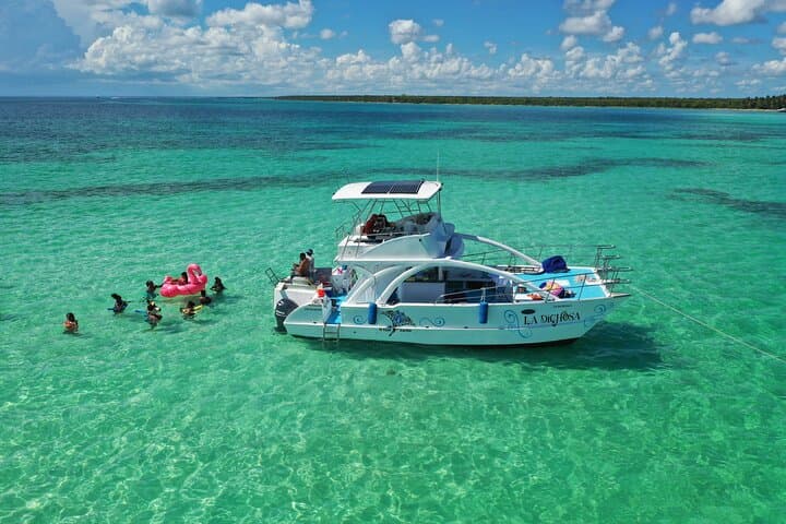 Private Full-Day Catamaran Charter to Saona Island from Punta Cana photo 3