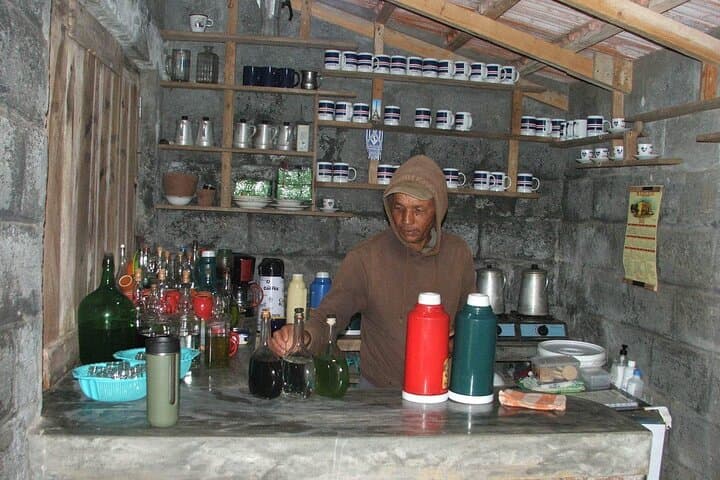 Drive to Monte Verde Tea House: Summit Views & Local Tea on São Vicente
