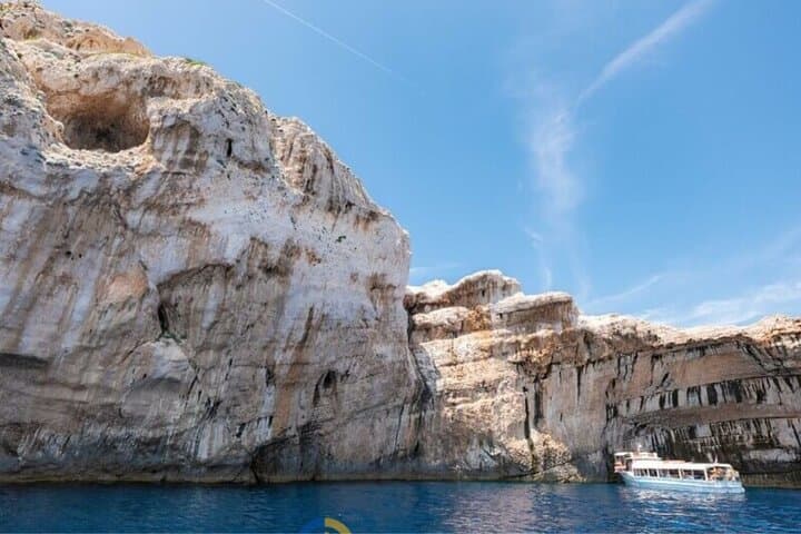 Kornati National Park Boat Tour to Mana and Kornat — Snorkel, Cliff-Jump and Captain’s Lunch photo 5
