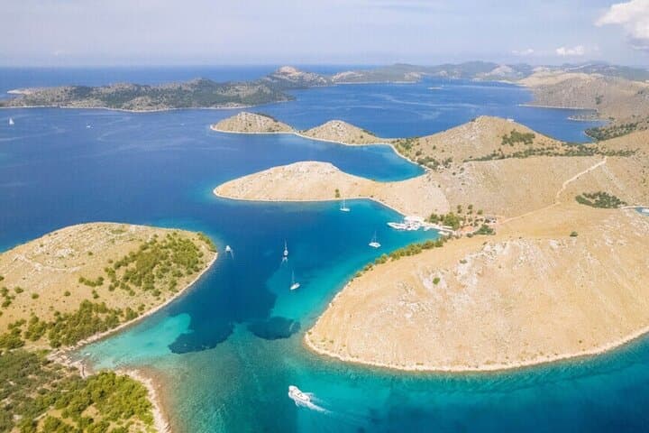 Kornati National Park Boat Tour to Mana and Kornat — Snorkel, Cliff-Jump and Captain’s Lunch