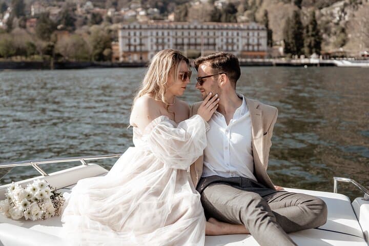 Private Lake Como Boat Tour — 1-Hour Villa & Village Cruise from Como photo 3
