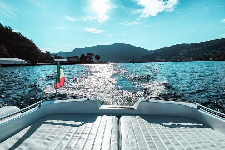 Private Lake Como Boat Tour — 1-Hour Villa & Village Cruise from Como photo 1