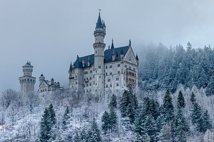 Skip-the-Line Neuschwanstein Castle Tour from Hohenschwangau photo 5