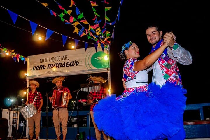 Forró Catamaran Cultural Cruise at Praia do Jacaré — Night Forró on the Paraíba River