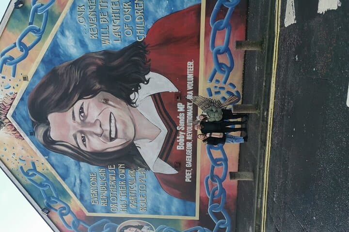 Belfast Political Mural Taxi Tour: Guided History of the Falls, Shankill & Peace Walls photo 6