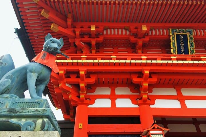 Private Fushimi Red Gates & Secret Bamboo Mountain Trekking Tour — Kyoto Hike to Inari Summit
