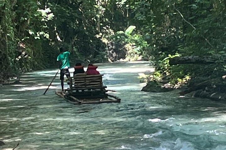 White River Bamboo Rafting in Ocho Rios — Relaxing Family Bamboo Raft Excursion photo 6