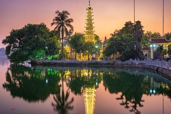 Hanoi Full-Day Private Tour: History, Cyclo Ride & Water Puppet Experience photo 2