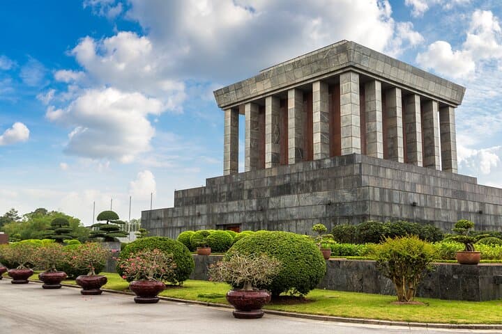 Hanoi Full-Day Private Tour: History, Cyclo Ride & Water Puppet Experience
