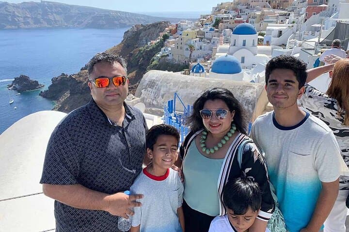 Explore the Wonders of Santorini: A Private 8-Hour Tour