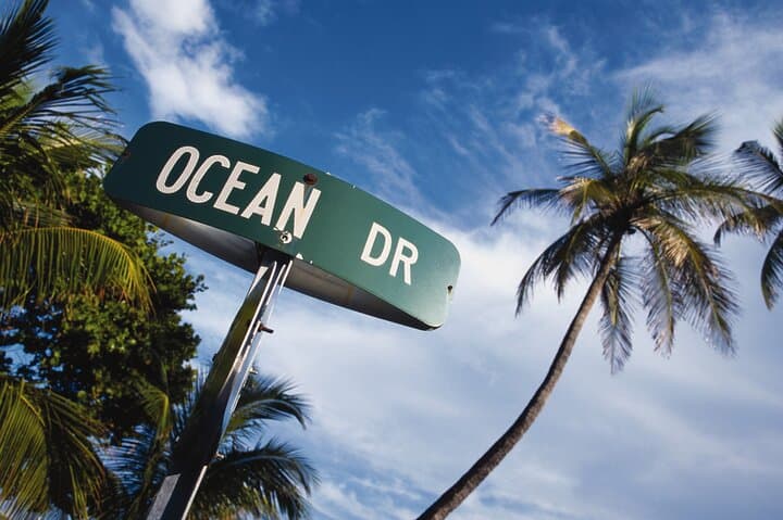 South Beach Art Deco Highlights and Wolfsonian Museum Walking Tour photo 2