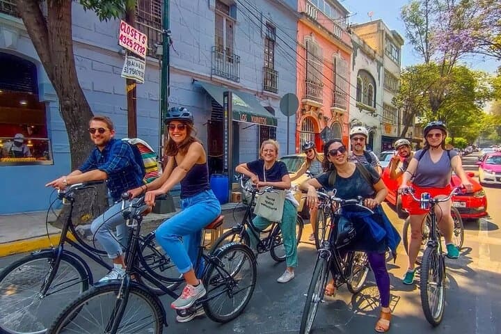 Mexico City Off the Beaten Track: Street-Food Bike Tour Through San Rafael & Santa María la Ribera