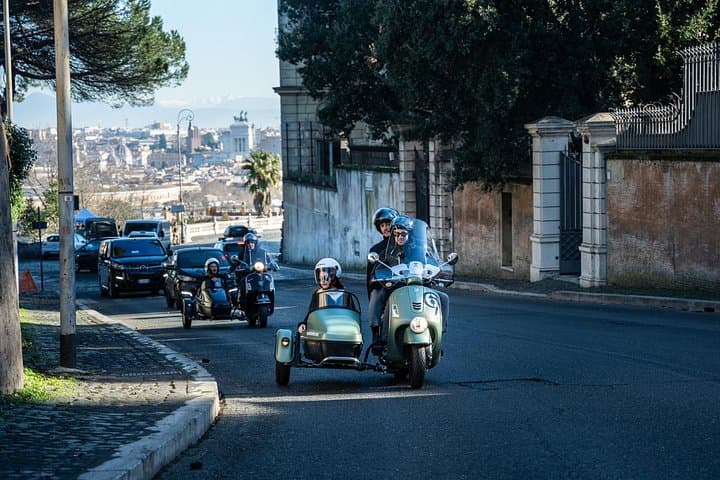 Rome Vespa Sidecar Tour: 2-Hour Private City Drive With Prosecco & Hotel Pickup photo 2
