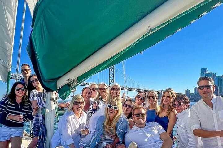 Private San Francisco Bay Sailing Charter for Groups — Up to 24 Passengers