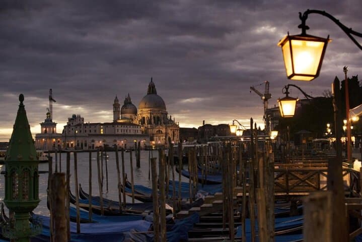 Venice Ghosts & Murders: Dark Walking Tour of San Marco