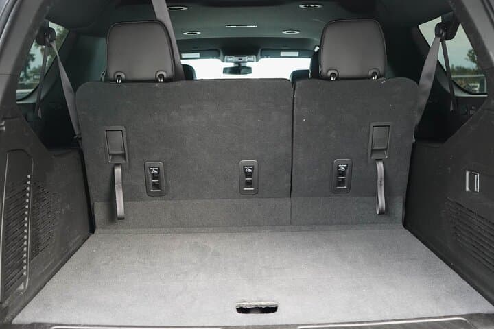 Private SUV Transfer from MCO to Orlando’s I‑Drive & Universal Studios photo 4