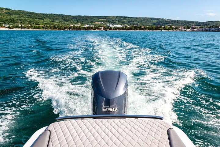 Luxury Private Yacht Tour on Lake Como: 2-Hour Alfastreet Experience photo 3