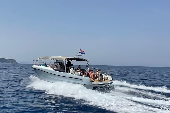Full-Day Private Speedboat Tour from Hvar to Šćedro and the Pakleni Islands photo 1